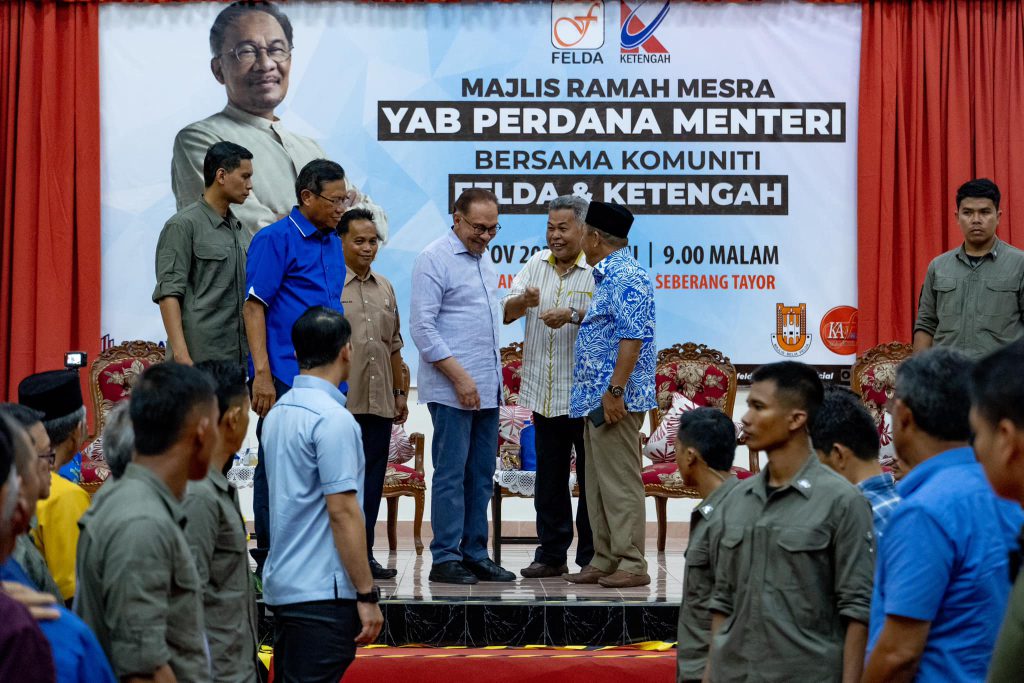 PM Akan Selesaikan Isu Perumahan Generasi Kedua Ketiga Felda BBC PORTAL